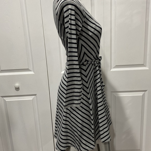Girl’s Old Navy long sleeve dress size L (10-12) - Picture 6 of 12